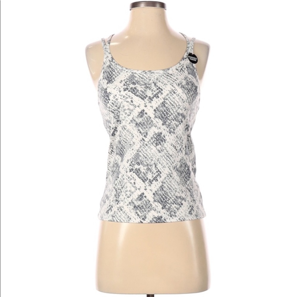 NWT women’s Victoria’s Secret active tank size SM